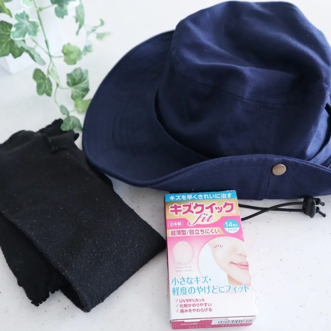 「6月の紫外線は真夏並み」――日差しが気になる季節の傷ケアに。
UVカット(UVB99%カット)仕様の
ハイドロコロイド絆創膏で紫外線対策