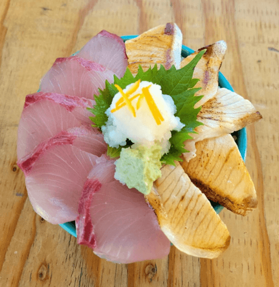 寒ぶり刺身・炙り2種丼