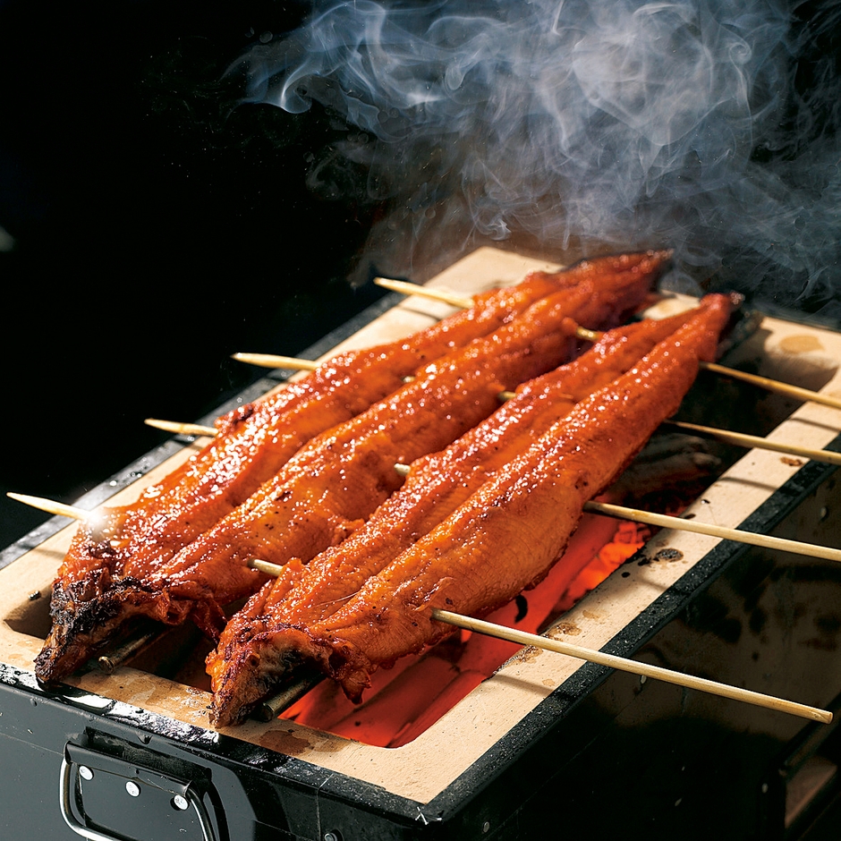 ＜マルカワ＞愛知県産ほか活うなぎ蒲焼（養殖）