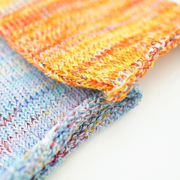 ひき揃えで編まれたくつ下