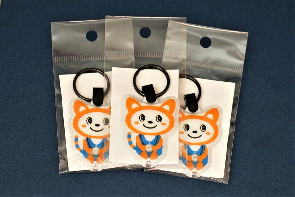 プレゼント商品の「そうにゃんLEDライト（懐中時計デザイン）」