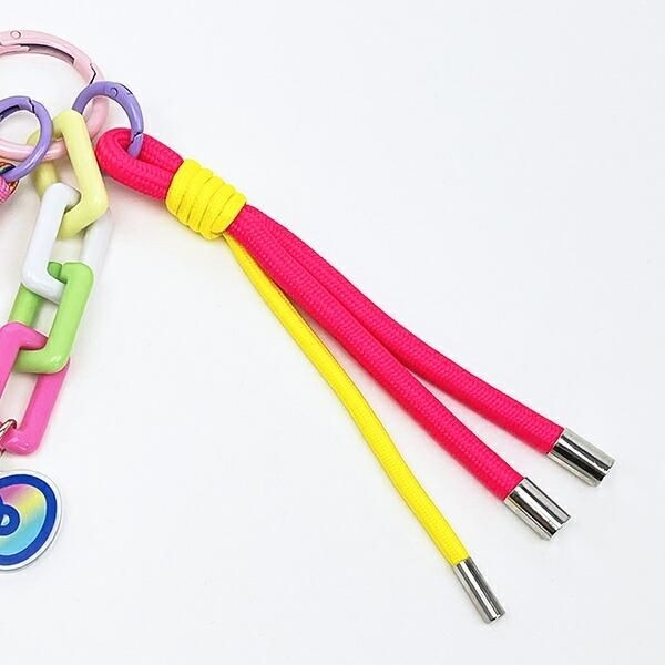 ハローキティのストラップチャーム