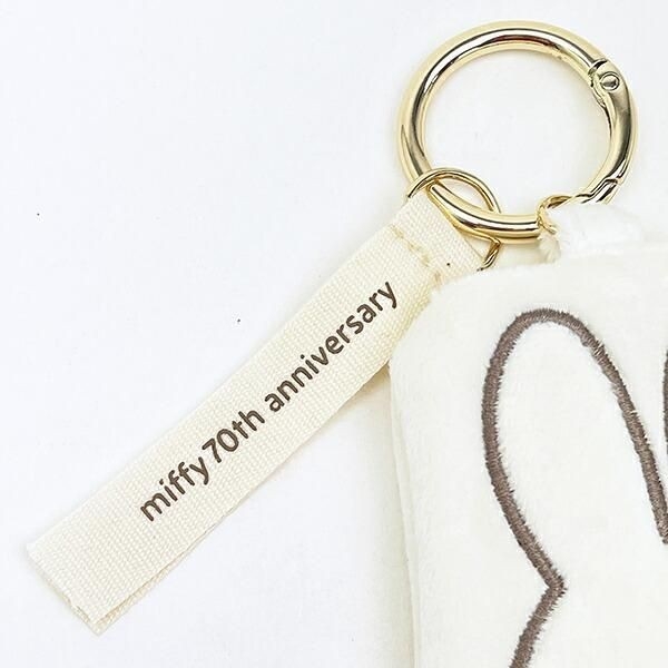 ミッフィーのダイカットポーチ