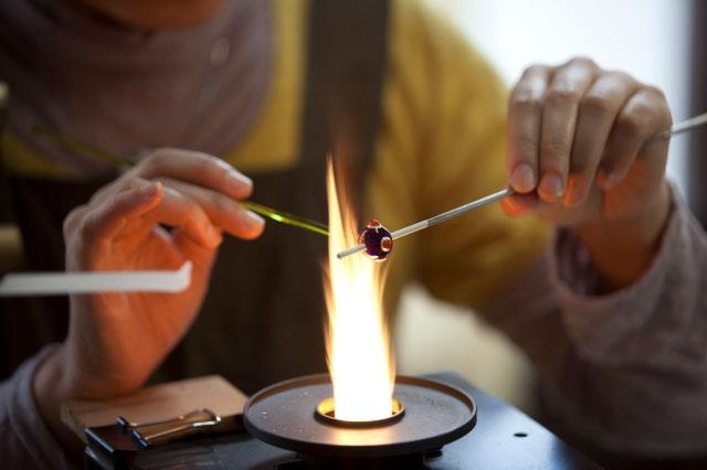 ガラスと一緒に遊びましょ！とんぼ玉作り体験