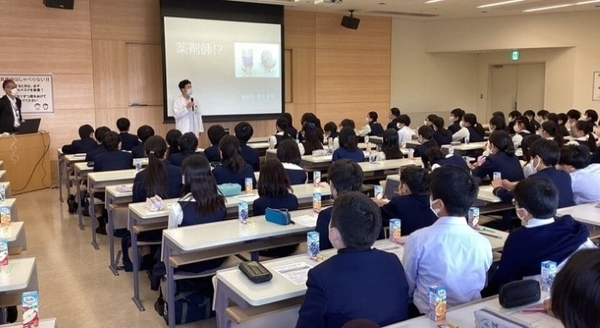 令和6年（2024年）近畿大学奈良病院見学の様子