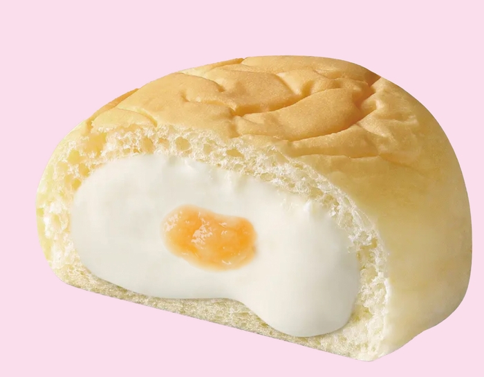 <清水屋>生クリームパン(白桃)