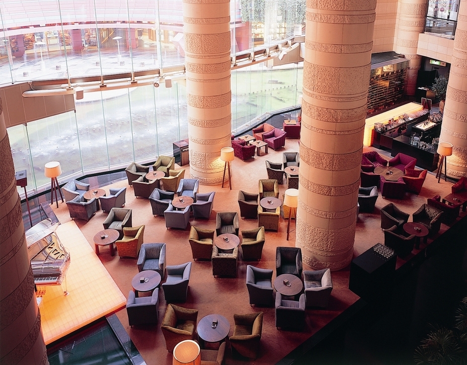 参考画像02 グランド ハイアット 福岡 バーラウンジ