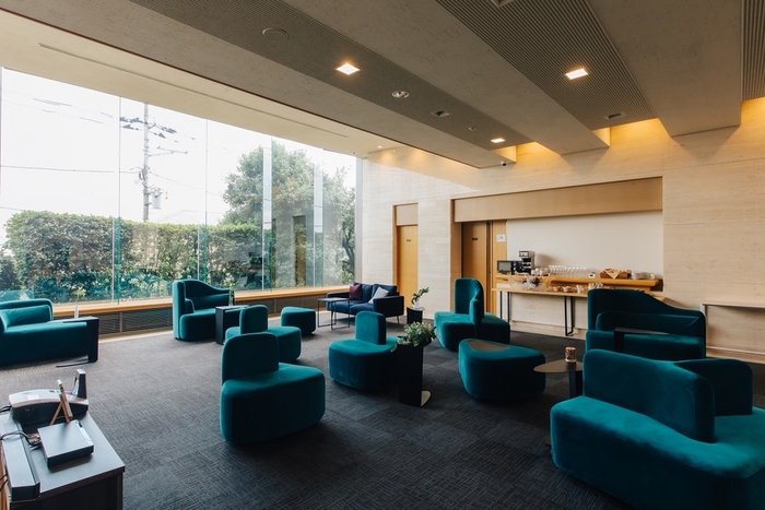 ロビーラウンジ