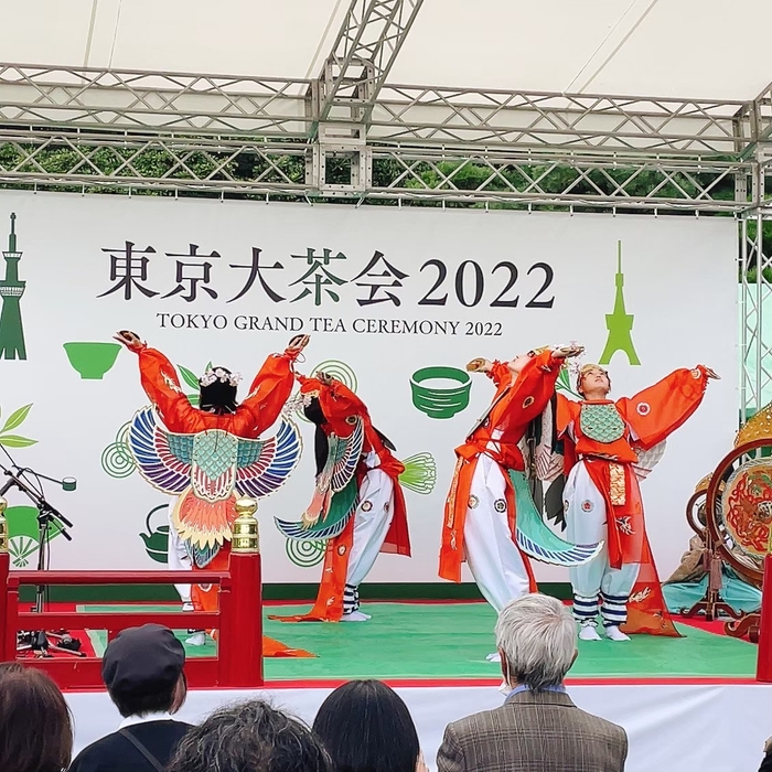 鳥の舞　迦陵頻（かりょうびん）