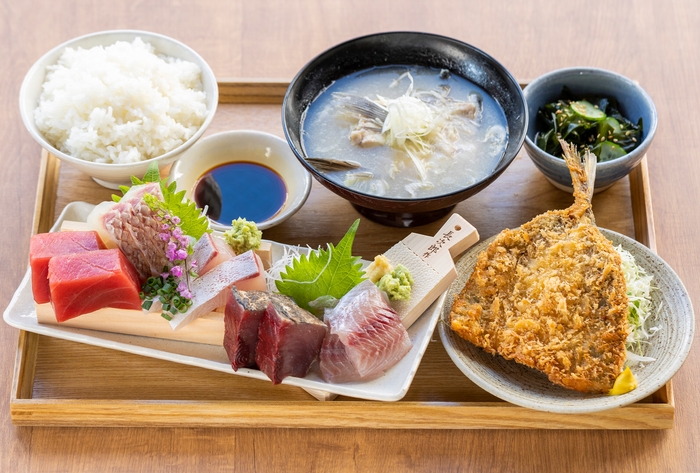 「おさかな大食堂定食」2,948円