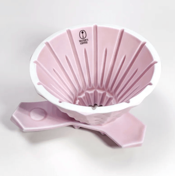 Jake Hu氏が独自に設計した抽出ドリッパー「CT62シリーズ」をはじめとする革新的なプロ向け器具