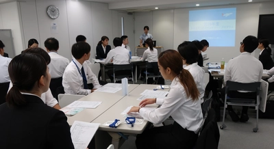 密を避けて"就活エア交流会"！コロナ禍で頑張る近大生を応援　首都圏で働くOB・OGとの交流会を東京センターがオンラインで開催