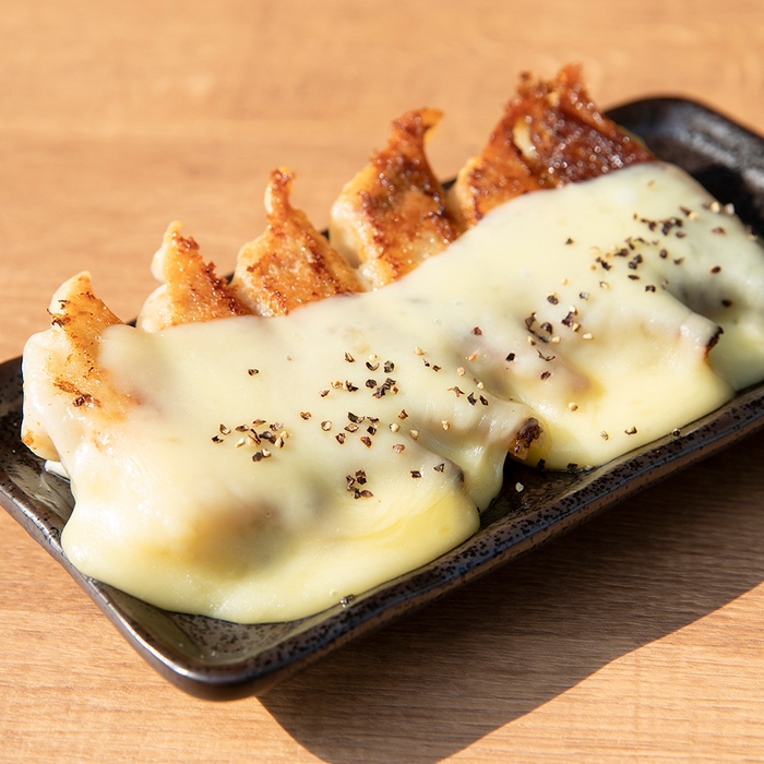 チーズ餃子(チーズを包んでます)