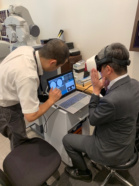 Personal EYE Checker（パーソナルアイチェッカー）　京橋店内体験画像