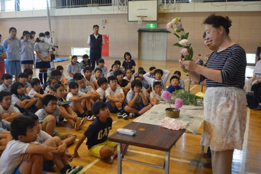 花に触れ心を育てるＪＡ学校教育支援事業「花育」