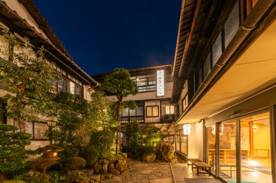 湯宿ささくら外観