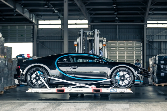 BUGATTI Chiron Pur Sport1