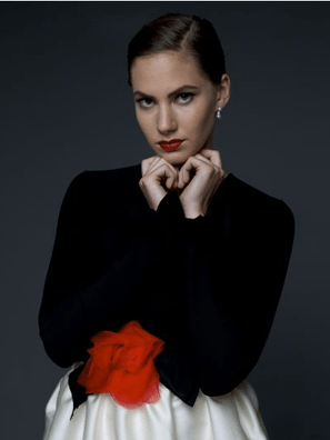 エマファーラ―さま:(c)Michael Avedon