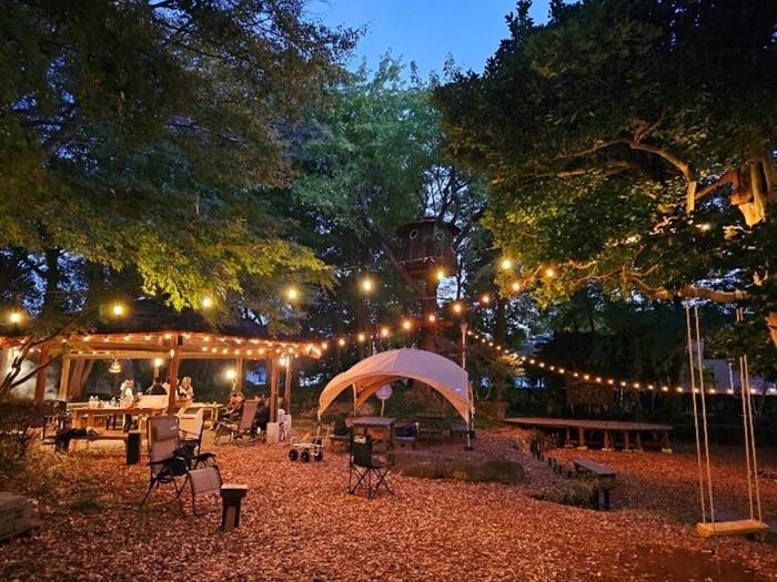 筑波ハム本社中庭BBQ会場 夕方