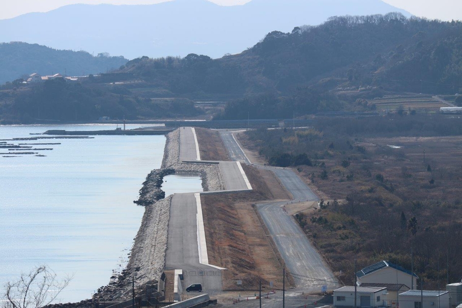2017年3月【安全安心事業】瀬戸内市との施行協定に基づく防潮堤・防潮扉新設工事及び堤防補強土木工事完了