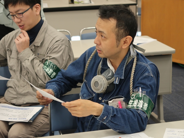 各部門から被害状況や負傷者の情報を報告