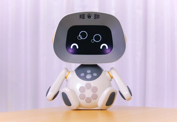 ユニロボットの次世代型ソーシャルロボット「ユニボ」に、 「バージイン」を実現するフュートレックの音響技術が採用