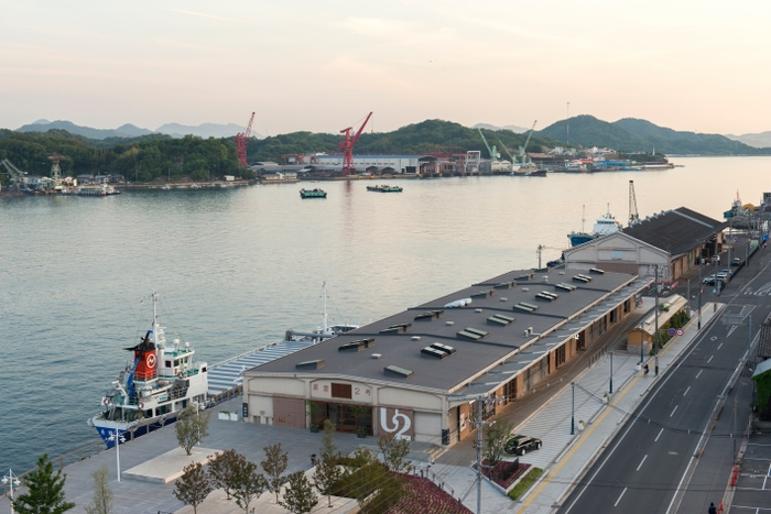 尾道の海岸沿いに今春オープンしたONOMICHI U2