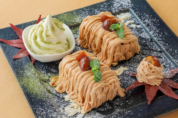 期間限定スイーツ「マロンワッフル」1,800円（税込）