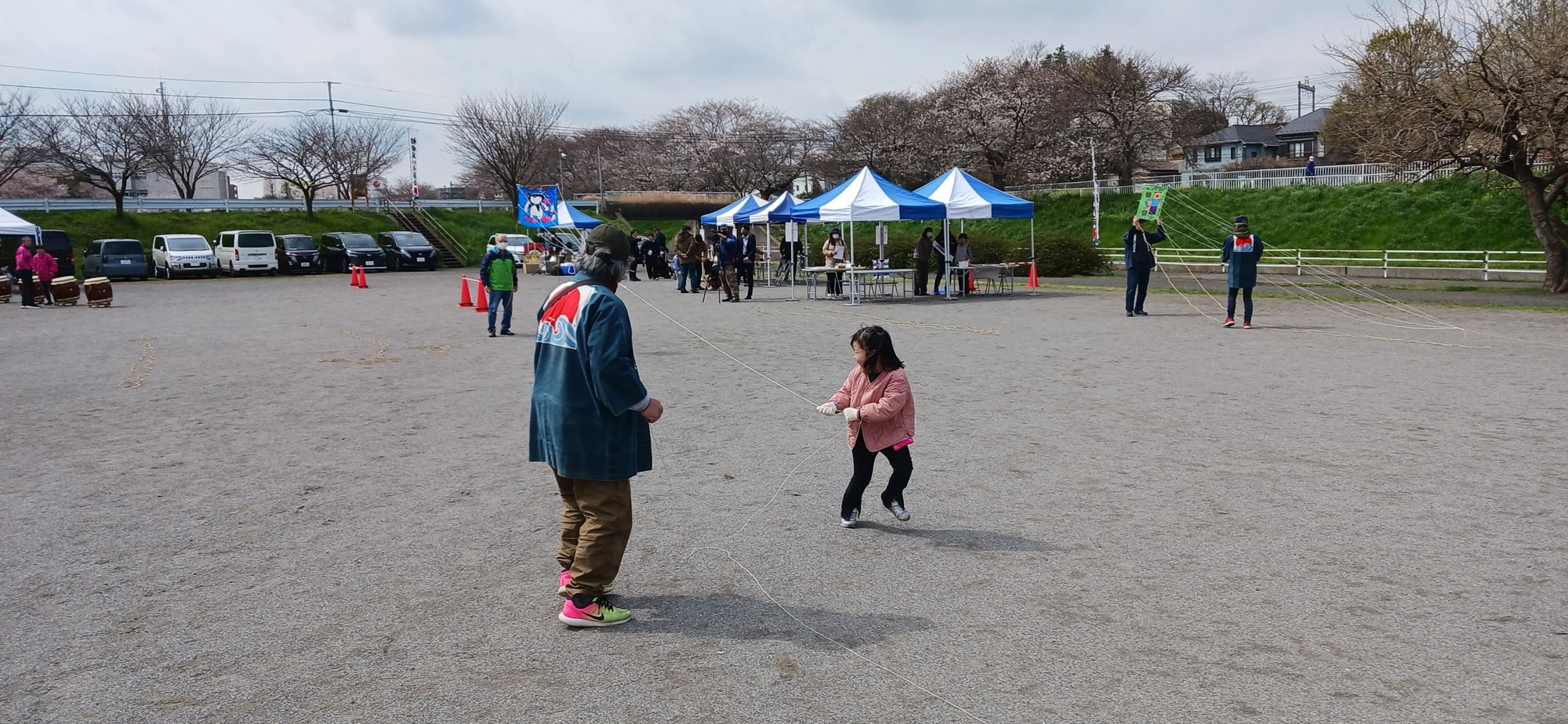 学びクラブ「凧つくりと新春凧揚げ会」を開催【相鉄グループ】