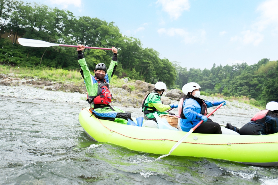 ゴミを拾うごとに表情が緩んでいきます