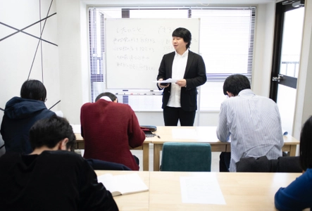 全国どこからでも、いつでも受講可能な画期的システムで “好きなことをして稼ぐ”を目指せるライタースクール4月開講