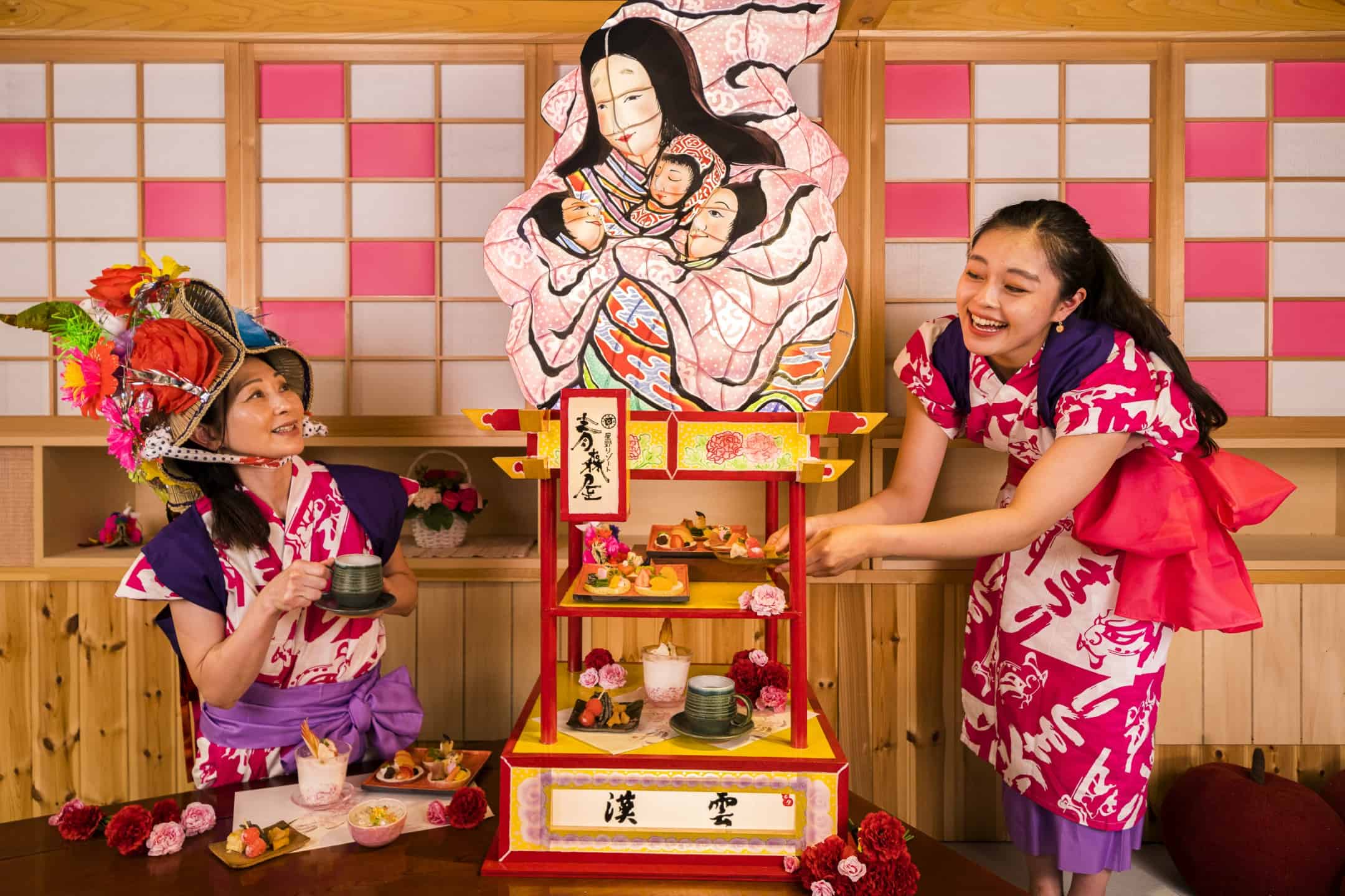 【青森屋】~青森尽くしのアフタヌーンティーを満喫~高さ130㎝!立佞武多(たちねぷた)の山車(だし)を模したケーキスタンドでじゃわめぐ「立佞武多アフタヌーンティー」提供|期間:2023年5月1日~31日