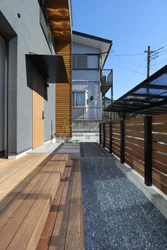 【注文住宅の施工事例】吹き抜けと続き土間がつなぐ「内と外」。開放感あふれるZEH仕様の2階建てM様邸が完成