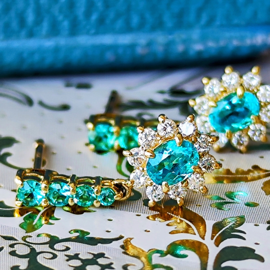 ブラジルバターリャ産 パライバトルマリンピアス