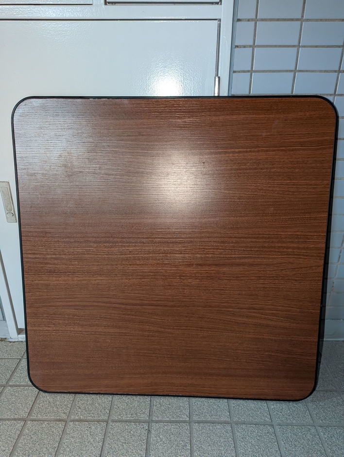 こたつの天板は即売却