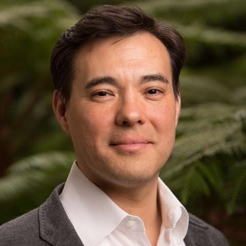 ドラッカー経営大学院准教授 ジェレミー・ハンターさま