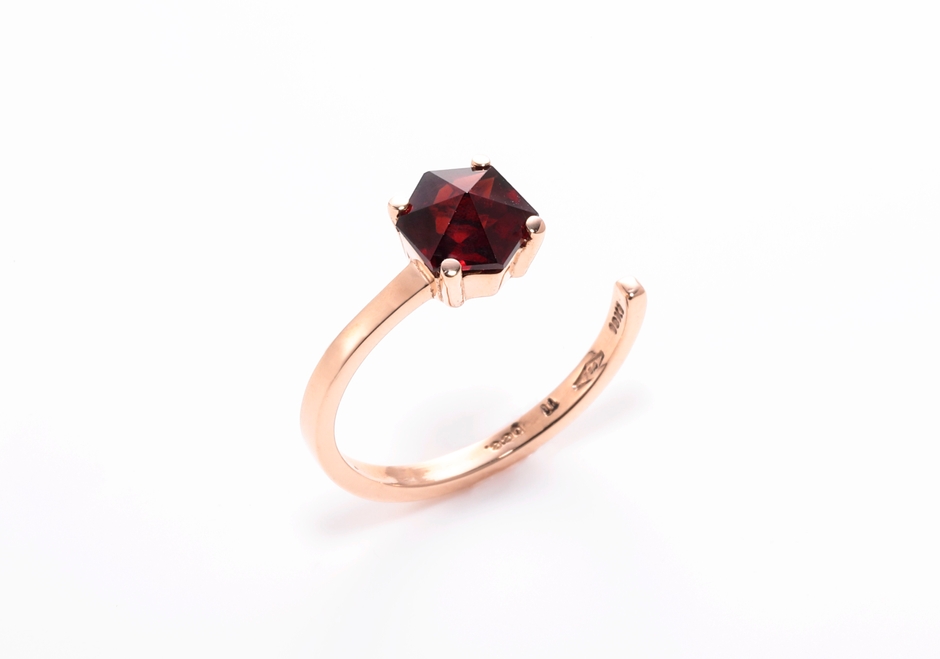 レッド(ガーネット)