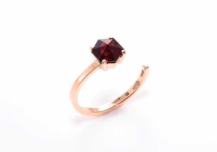 レッド(ガーネット)