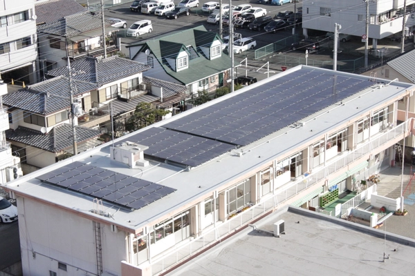 ＜官民協働事業＞ セキスイハイム太陽光発電kidsニコニコプロジェクト　 太陽光の売電益で保育所へブランコを贈呈！ ～7月11日(金)に贈呈式を開催～