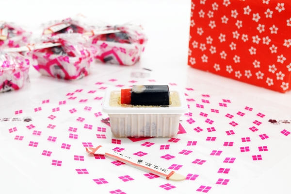 山梨が誇る銘菓「桔梗信玄餅」