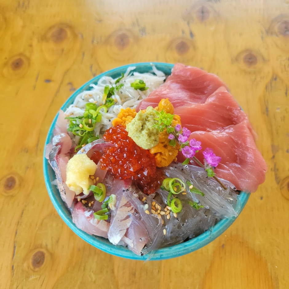 豪華6種丼