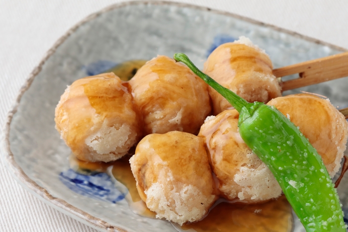 手まり湯葉のみたらし団子風揚げ出し 300円/本