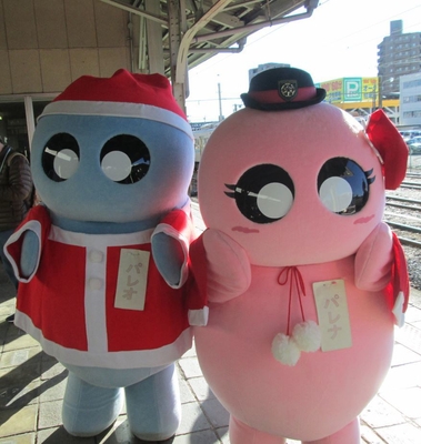 サンタパレオくん&サンタパレナちゃん