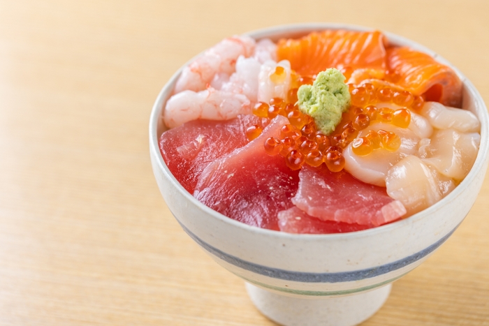 おさかな食堂5色丼