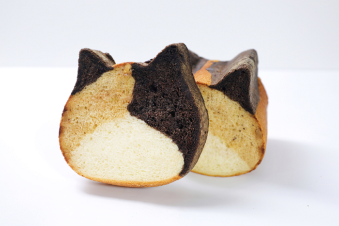 「ねこねこ食パン　三毛猫」商品イメージ　(画像提供：オールハーツ・カンパニー)