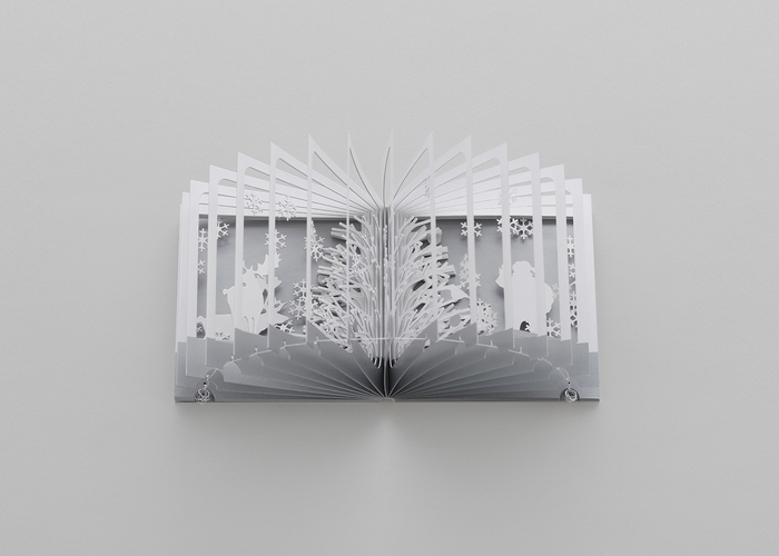 360°BOOK 雪降る森(半開状態)
