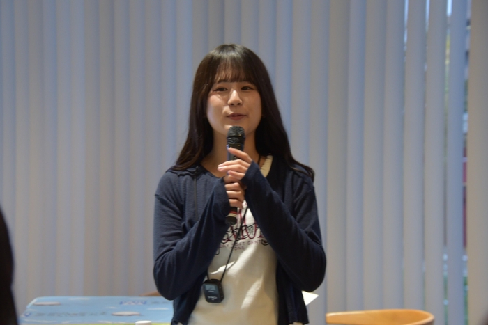 あいさつする水谷さん