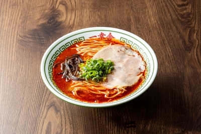 「うま辛豚骨ラーメン」(750円 )