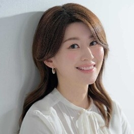 国井 美佐 氏