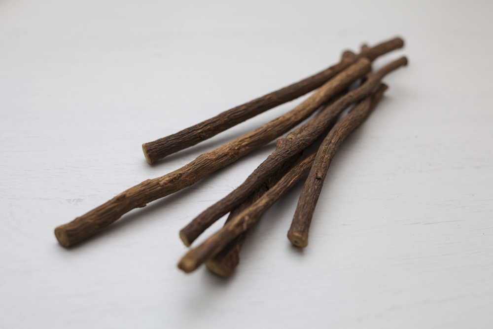 日差しが強くなる時期にオススメ!甘草の効果について紹介します!